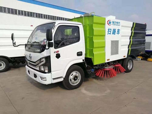 國六東風(fēng)小多利卡掃路車(chē)（5.5立方）